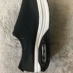 Comfy platform walking shoes